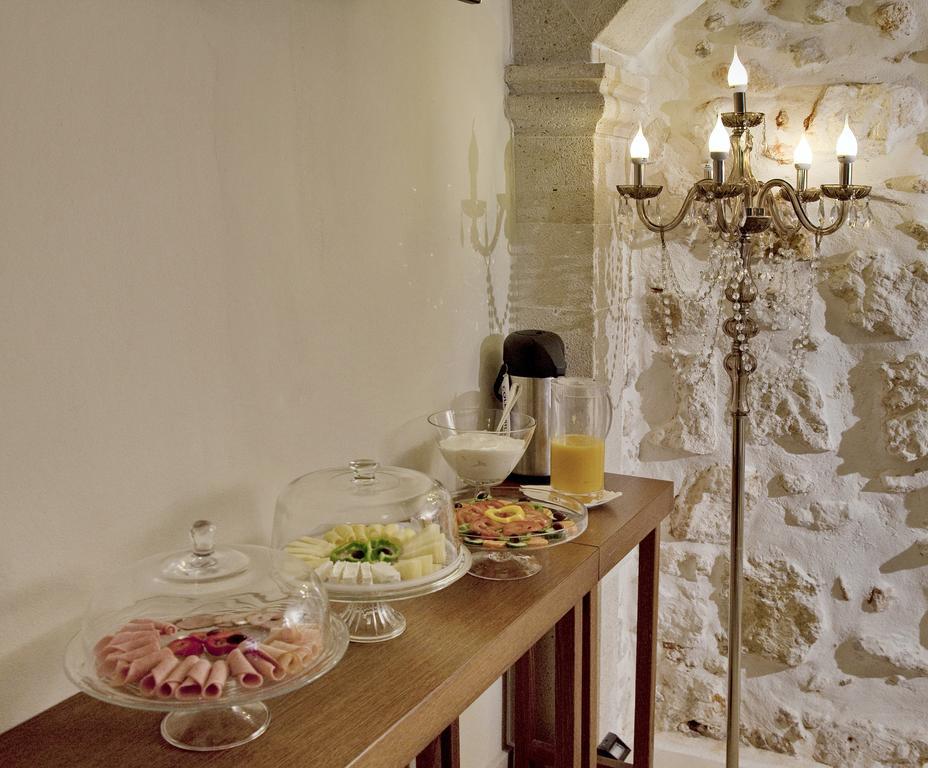 โรงแรมแอนติกาดิโมราสวีต Rethymno  ภายนอก รูปภาพ